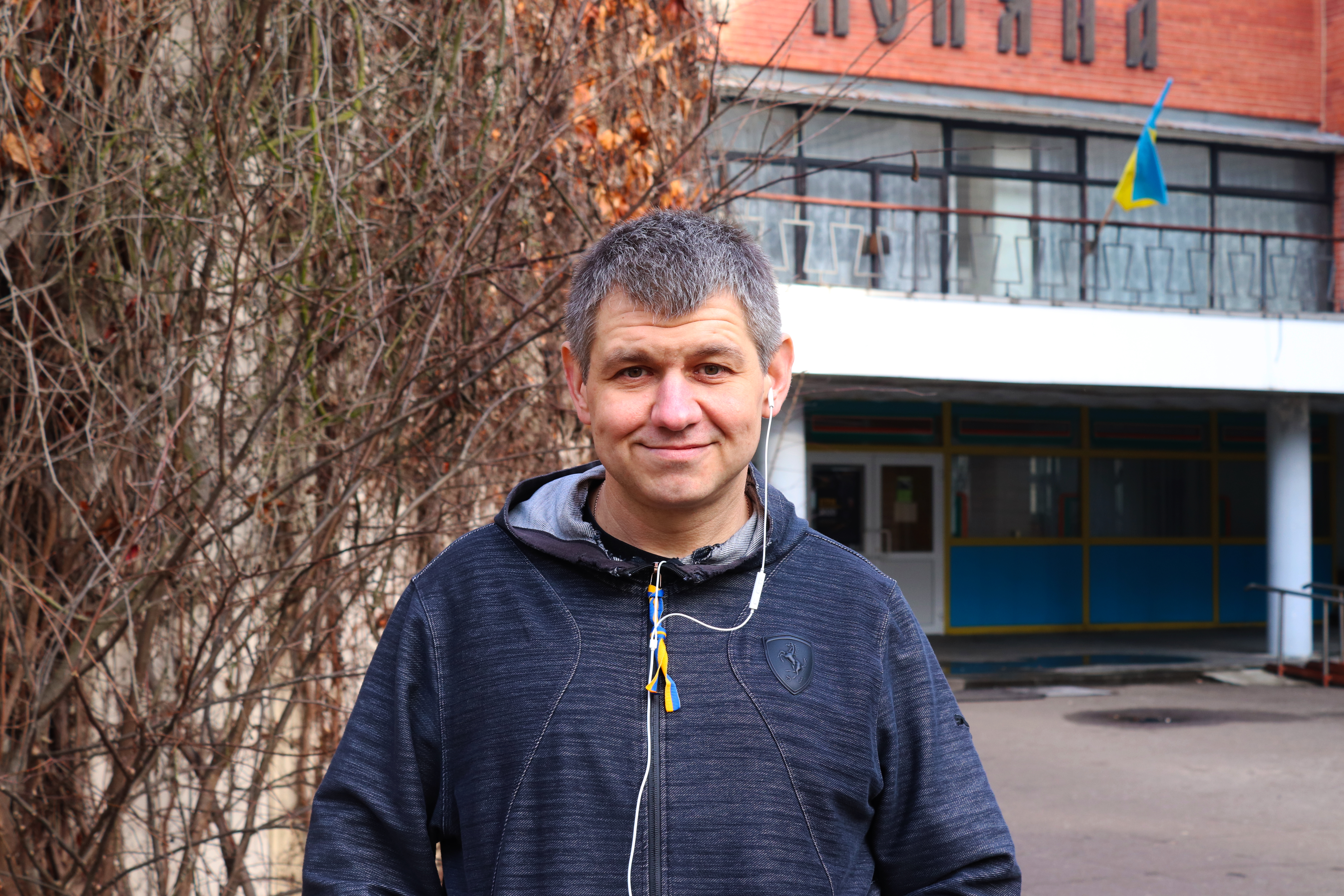 Від удару втратив свідомість. Отямився в автомобілі з пакетом на голові і наручниками за спиною. Історія звільненого полоненого «ДНР» Сергія Робака