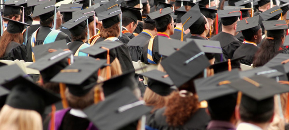 Реінтеграція молоді починається сьогодні. Президент підписав закон про відміну ЗНО для дітей з окупованих територій