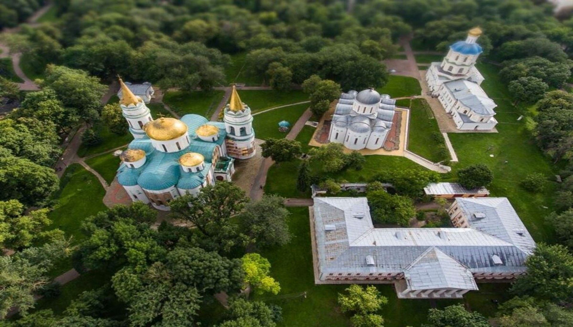 чернигов управление сбу. екатерининская церковь чернигов. суспильный чернигов. чернигов. воскресенская церковь (чернигов) достопримечательности чернигова.