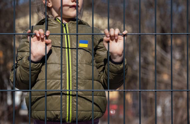 Змінені імена і втрачений слід: чому так складно повернути вивезених Росією українських дітей